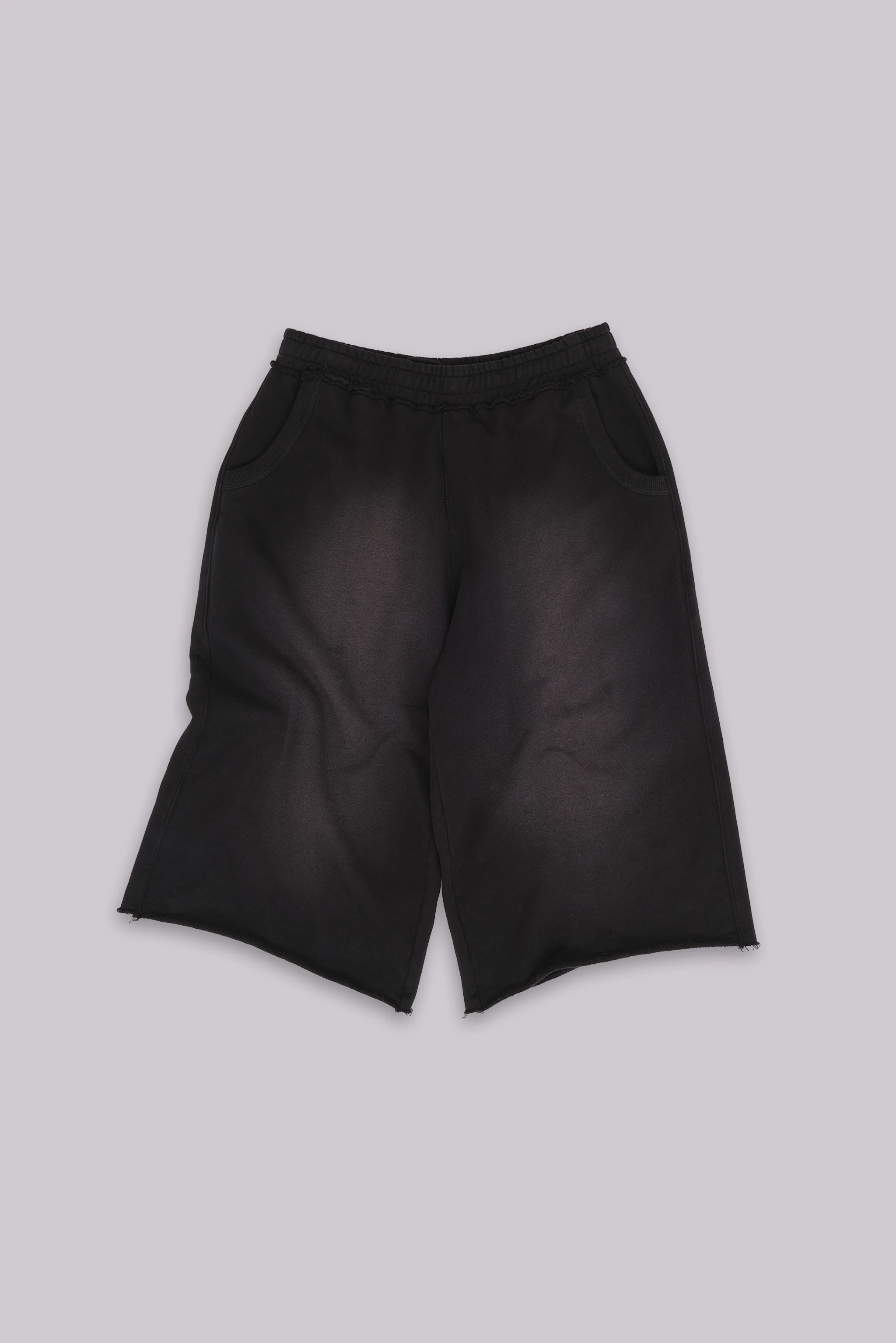 Monster 3/4 Washed Black Shorts