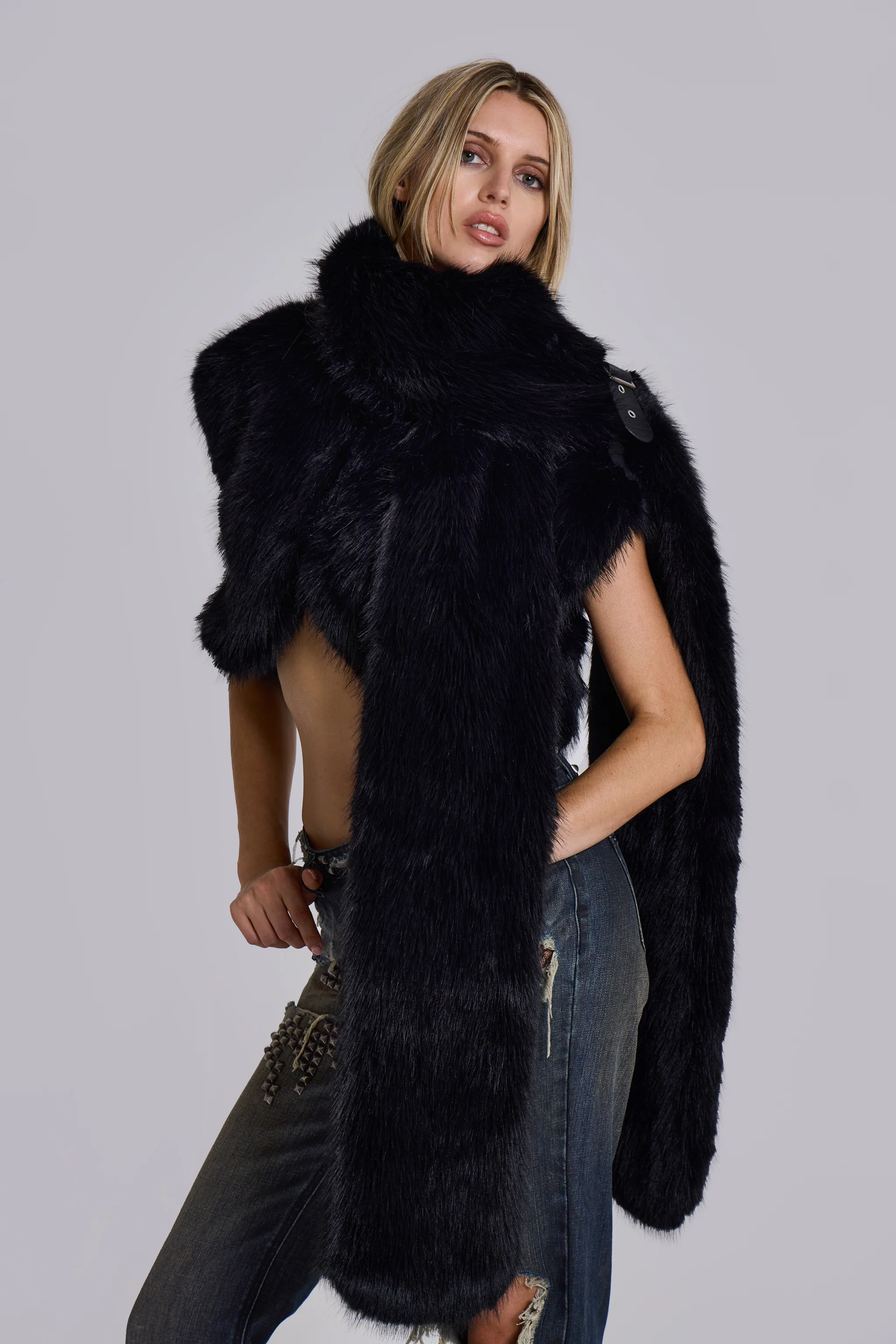 Saskia 2-in-1 Faux Fur Shrug in Black 7 Saskia 2-in-1 Faux Fur Shrug in Black