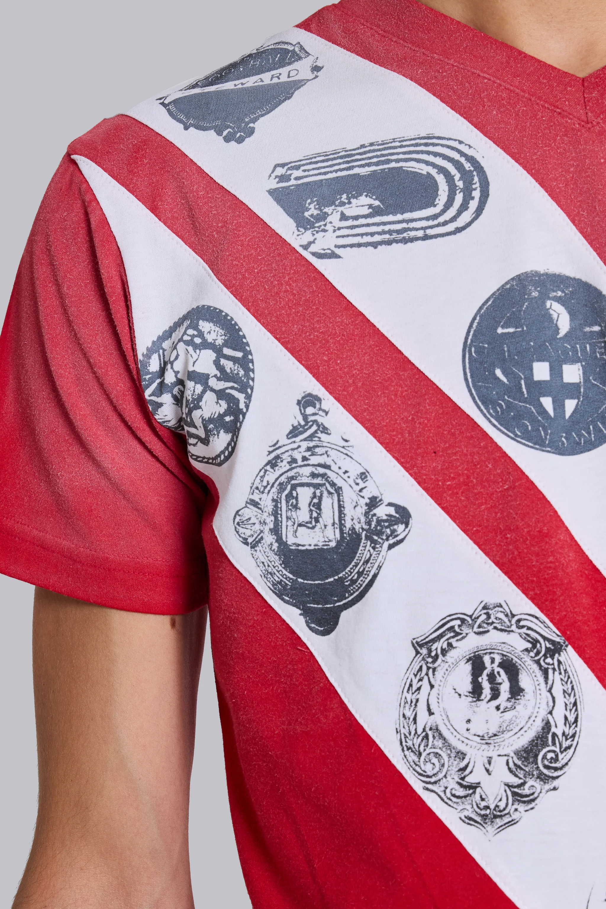 Crest V-Neck T-Shirt 7 Crest V-Neck T-Shirt