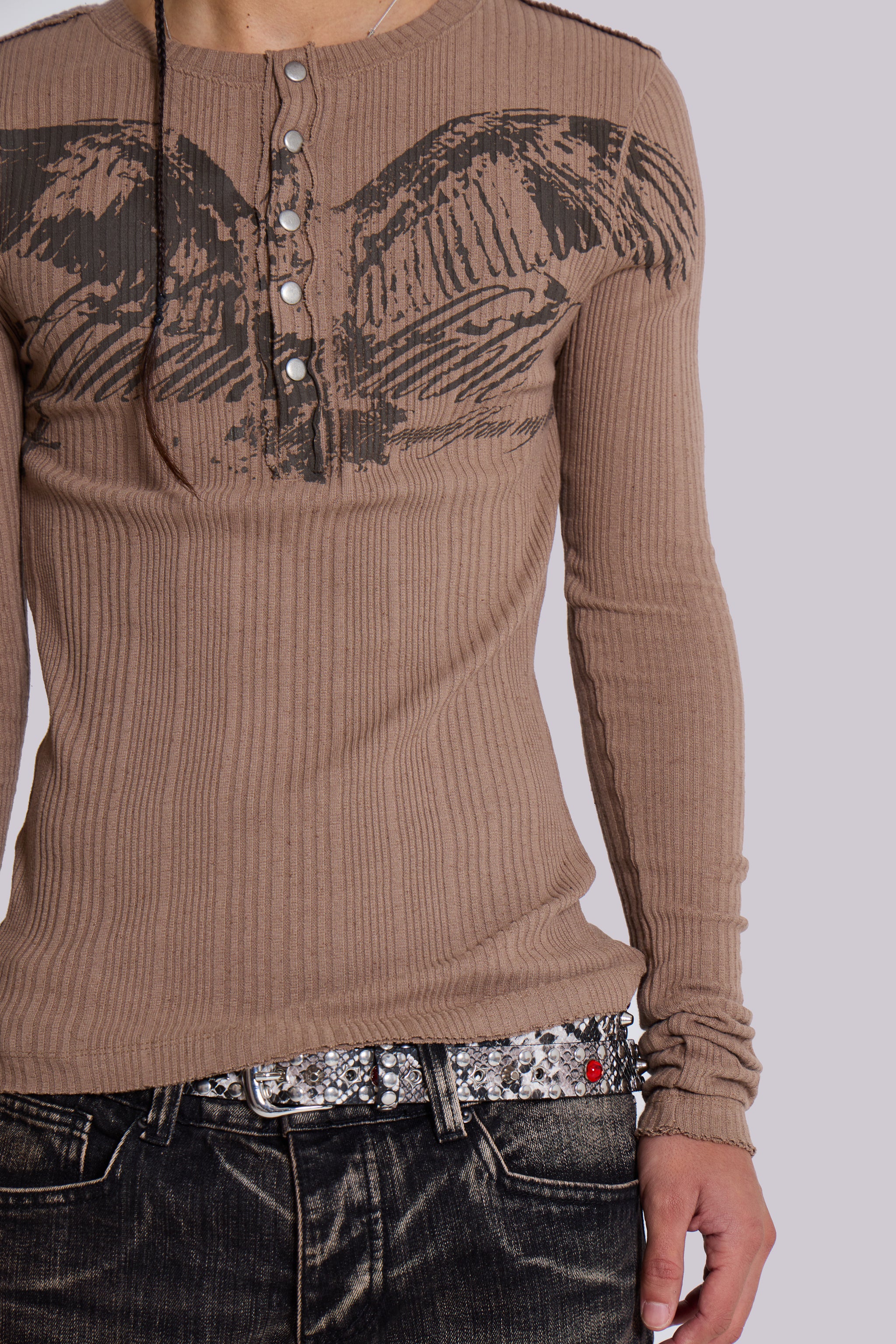 Wingspan Henley Top 5 Wingspan Henley Top