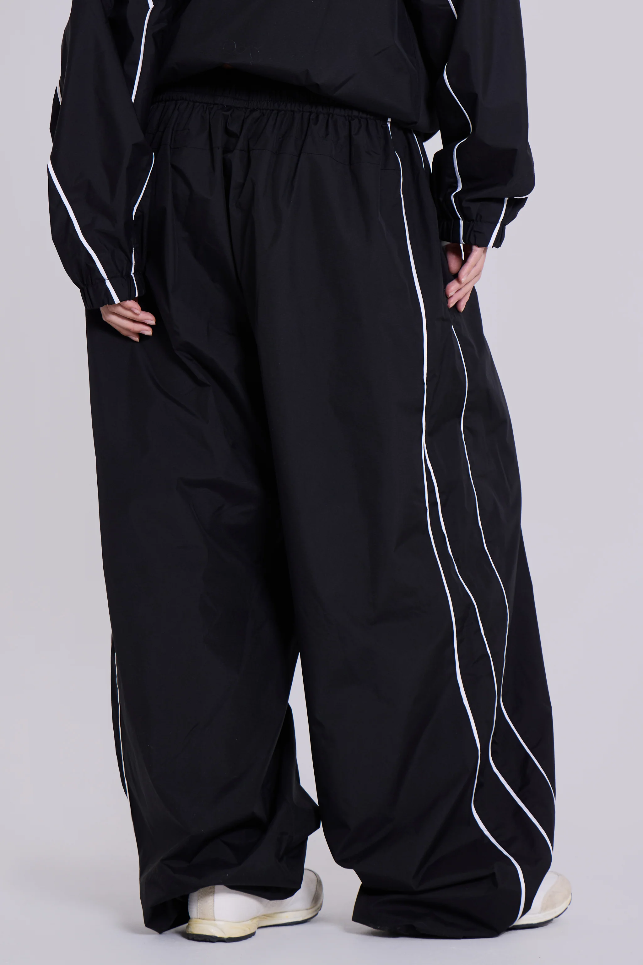 Black Vapor Tracksuit Bottoms 8 Black Vapor Tracksuit Bottoms
